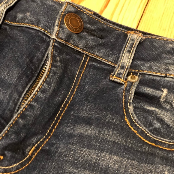 American Eagle shorts high rise - Picture 2 of 4
